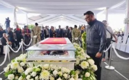 Irfaan Ali eert Santokhi als broer en bruggenbouwer