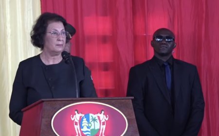 President Simons voerde maar één diepgaand gesprek met Santokhi