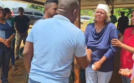 Minister en korpschef betuigen steun na doodschieten jonge politieagent