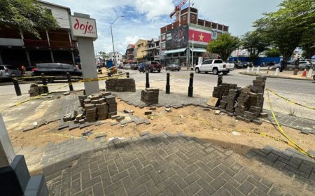 BINNENSTAD BIJNA EEN MODDERPOEL