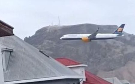 IJslandse piloot vliegt extreem laag boven huizen tijdens afscheidsvlucht