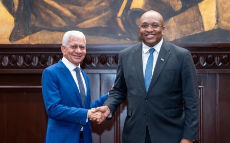 Minister Bouva versterkt banden met Dominicaanse Republiek tijdens werkbezoek