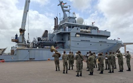 Franse marine versterkt militaire banden met Suriname
