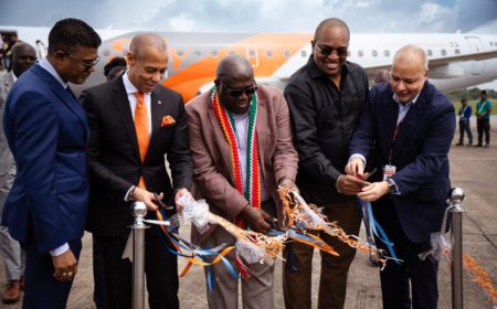 Suriname verwelkomt inaugurele vlucht Sky High Dominicana met watersaluut