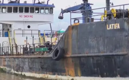 Braziliaanse marine redt bemanning van schip dat 20 dagen stuurloos op zee dreef