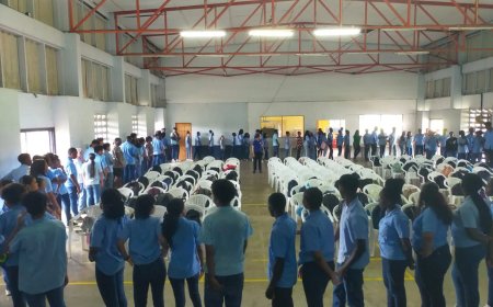 Succesvolle motivatie dag voor examen leerlingen VOJ-scholen in het district Para