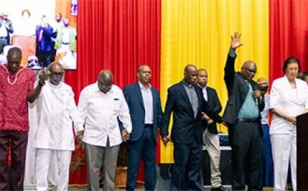 President Simons roept op tot gebed en naastenliefde