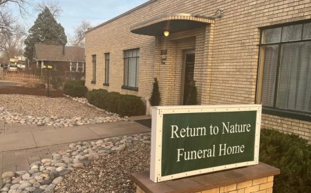 Eigenares uitvaartcentrum VS krijgt tientallen jaren cel voor verbergen 189 lichamen