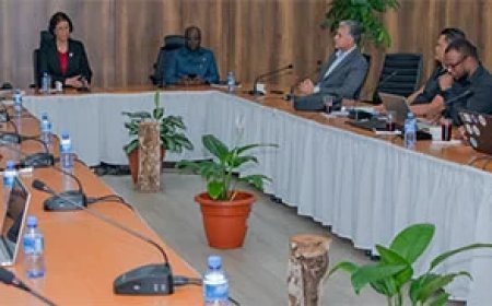 President en luchtverkeersleiders maken afspraken om rust te herstellen