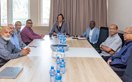 SIV waarschuwt voor vleesschaarste en tekort begraafplaatsen bij overleg met president Simons