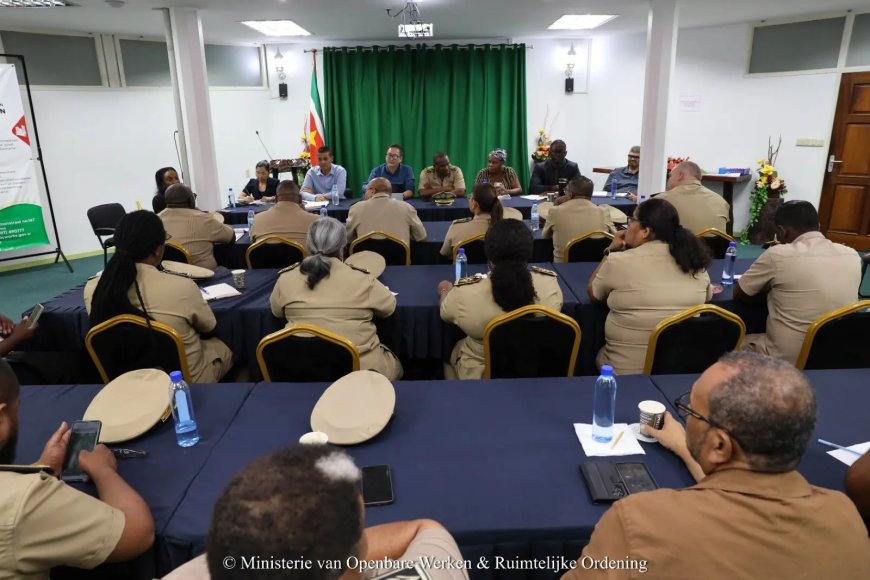 OWRO en districtscommissarissen intensiveren samenwerking