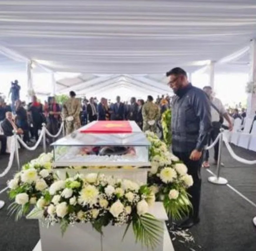 Irfaan Ali eert Santokhi als broer en bruggenbouwer