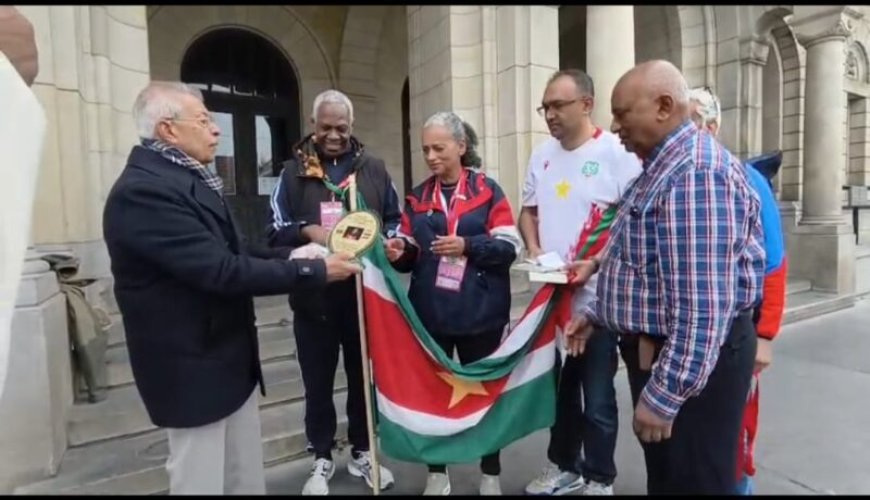 Gloria Bottse ontvangt Rotterdamse award voor sociale inzet