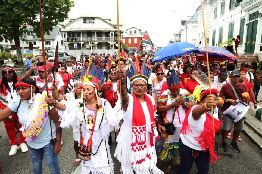 Inheemse en Tribale leiders in dialoog over klimaatbeleid en ontwikkeling