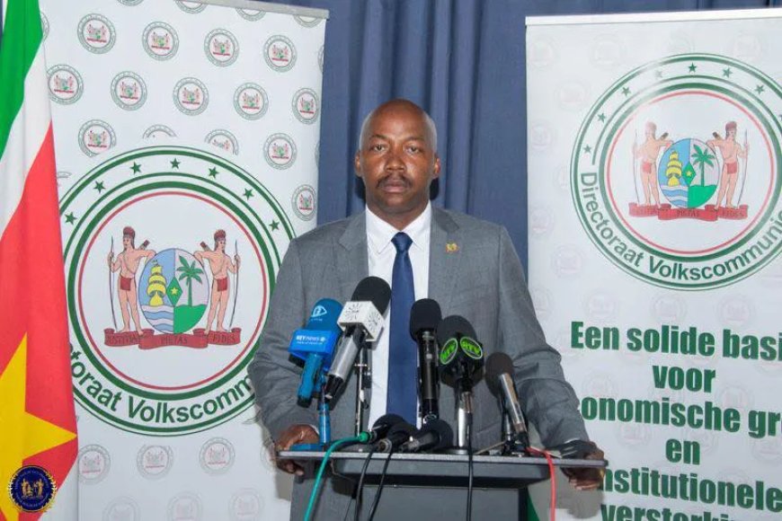 NH-minister Abiamofo haalt oude koeien uit sloot met alternatieve goudwinning methodes