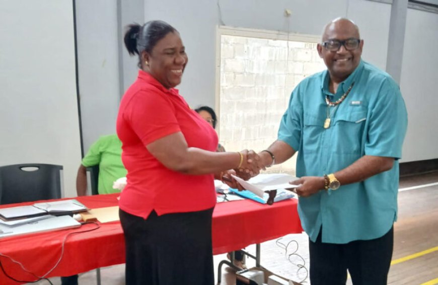 Nerkust na bijkans 21 jaar geen FOLS-president meer