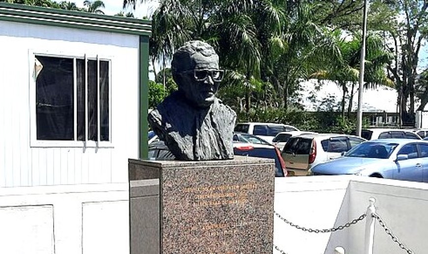 Gestolen borstbeeld Ramdat Misier teruggevonden; twee aanhoudingen