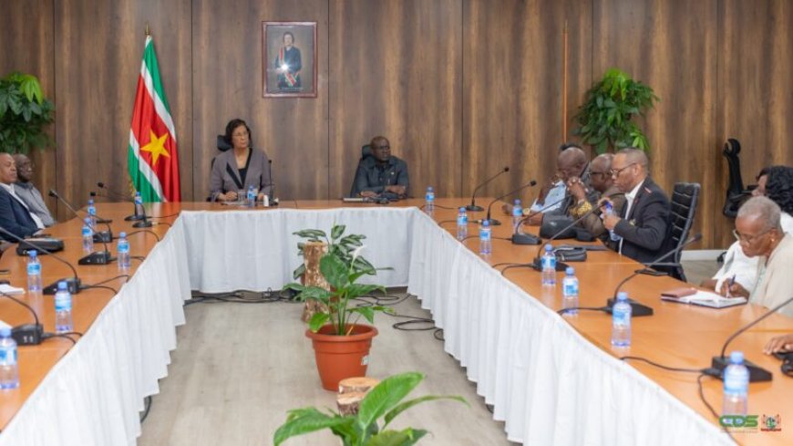 President erkent rol religieuze organisaties in maatschappelijk herstel