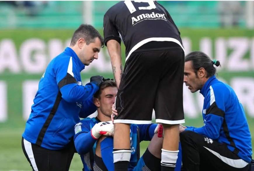 Nekbreuk voor Jonathan Klinsmann na zware botsing