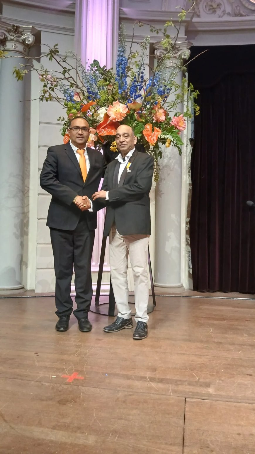 Koninklijke onderscheiding voor Lachman Soedamah in Amsterdam