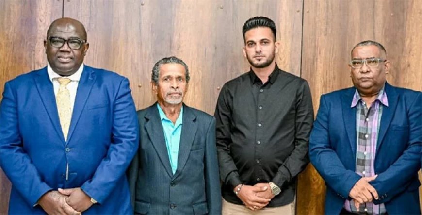 Ontslagen RvC Canawaima: wij zijn nooit gehoord en zijn onbekend met facturen