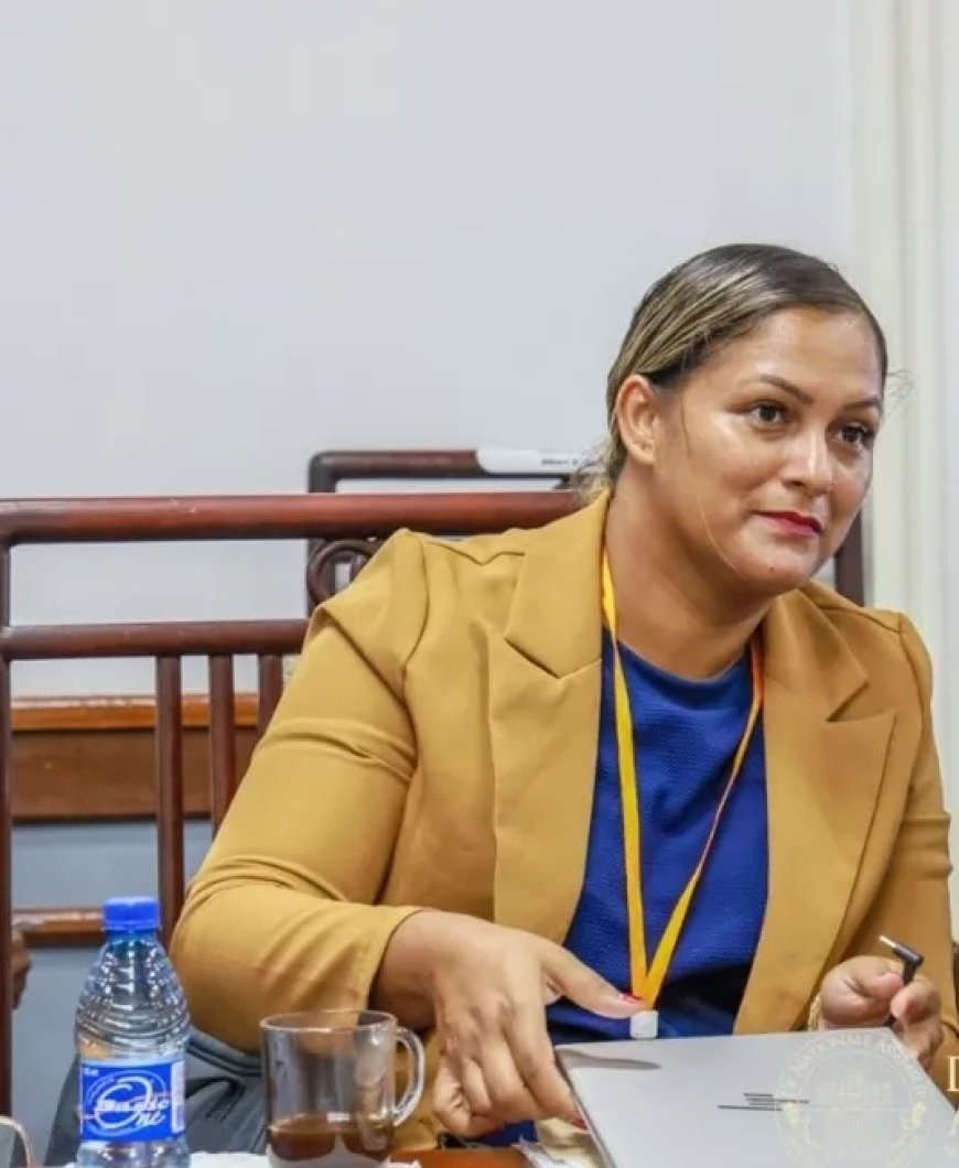 Assembleelid Jarbandhan vraagt president Simons ingrijpen in situatie medische apparatuur AZP