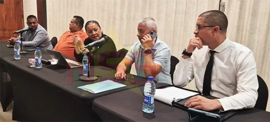 Na vertrek Colli barst strijd los om macht en geld bij VKI