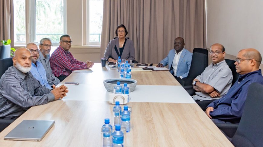 SIV waarschuwt voor vleesschaarste en tekort begraafplaatsen bij overleg met president Simons