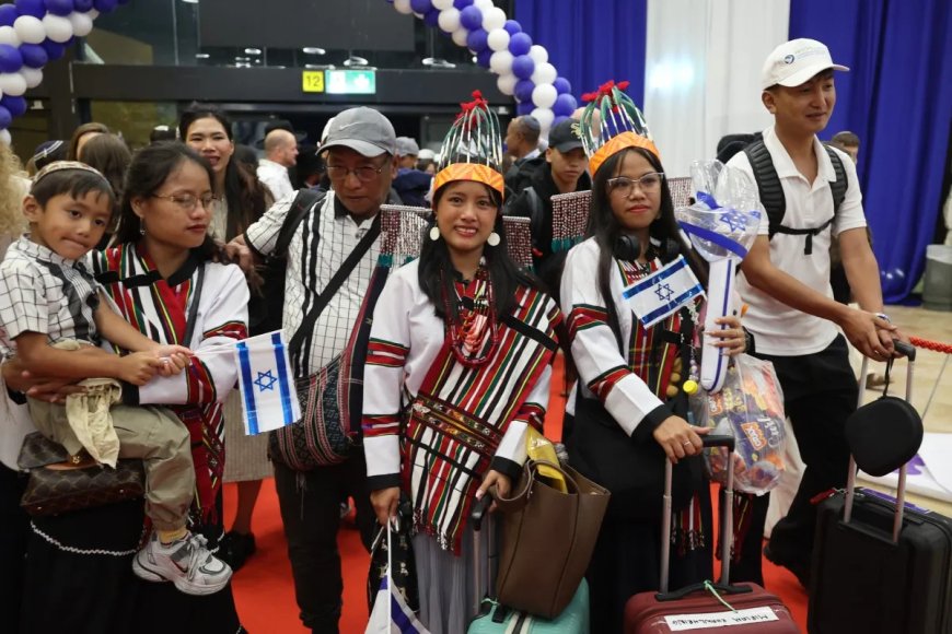 Ruim 250 Indiërs die stellen van Bijbelse afkomst te zijn emigreren naar Israël