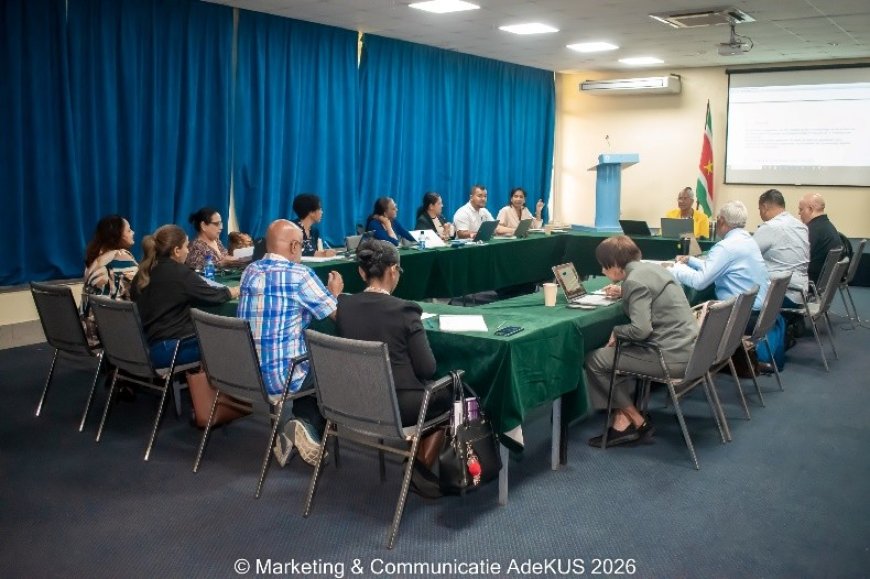 Adek-bestuur en universiteitsbureau bepalen richting en structuur komende vijf jaar