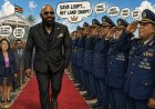 Opperbaas parade in DNA