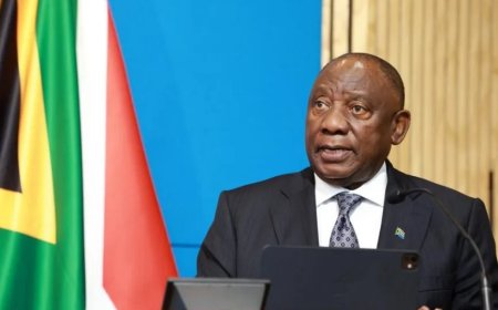 Bankstel vol cash geld brengt president Ramaphosa van Zuid-Afrika in problemen