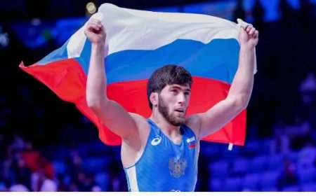 Russische en Belarussische worstelaars mogen weer onder eigen vlag uitkomen