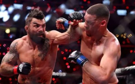 Mike Perry verslaat Nate Diaz in bloedig gevecht