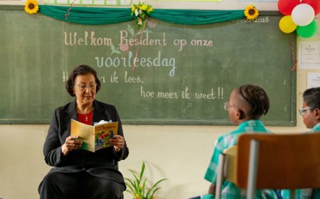 President Simons: onderwijsproblemen los je niet vanachter een bureau op