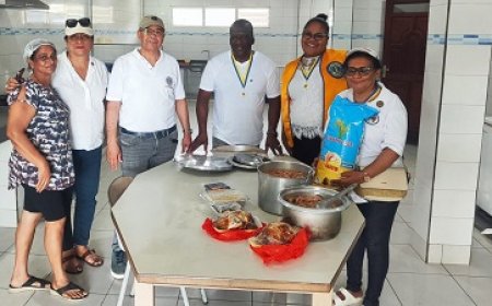 Lions- en Leo Clubs delen 300 maaltijden uit aan tehuizen