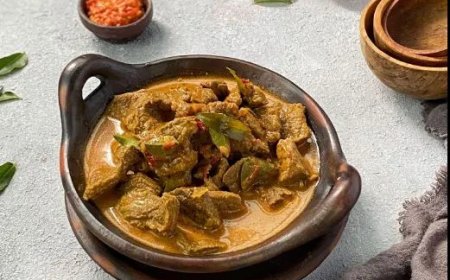 Pittige kokos rundstoofpot verovert Maleisische keuken