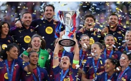 Barcelona verpulvert Lyon en wint vierde Champions League-titel