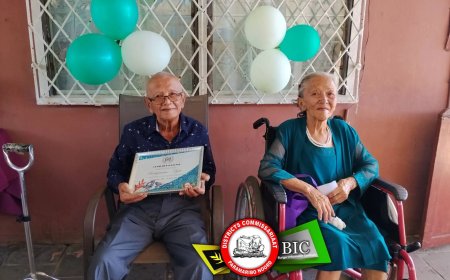 Diamanten huwelijk echtpaar Hardjopawiro-Djais in Paramaribo-Noord