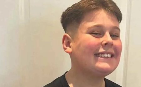 Britse jongen (13) met tourette van vlucht gehaald na roepen van ‘bom’