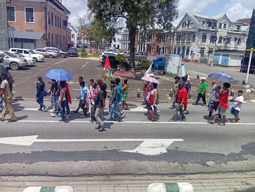 Inheemsen houden protestactie voor rechtvaardigheid