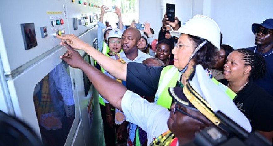 Zonne-energieproject brengt 24-uurs stroom naar groot deel Boven-Suriname