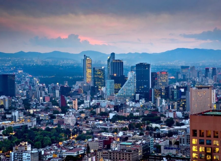Mexico-Stad zinkt al meer dan een eeuw