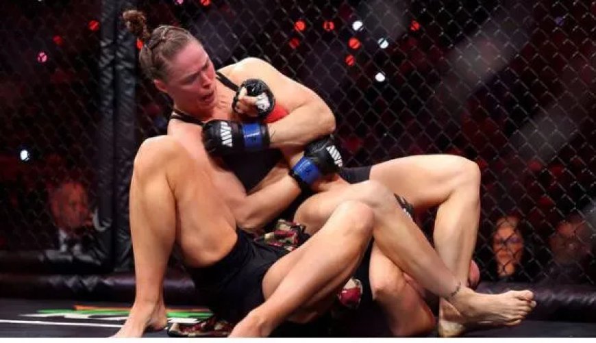 Ronda Rousey wint razendsnel bij terugkeer in MMA