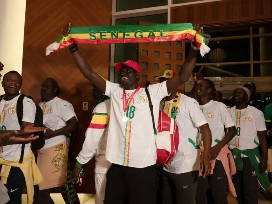 Senegalese voetbalfans keren terug na koninklijk pardon
