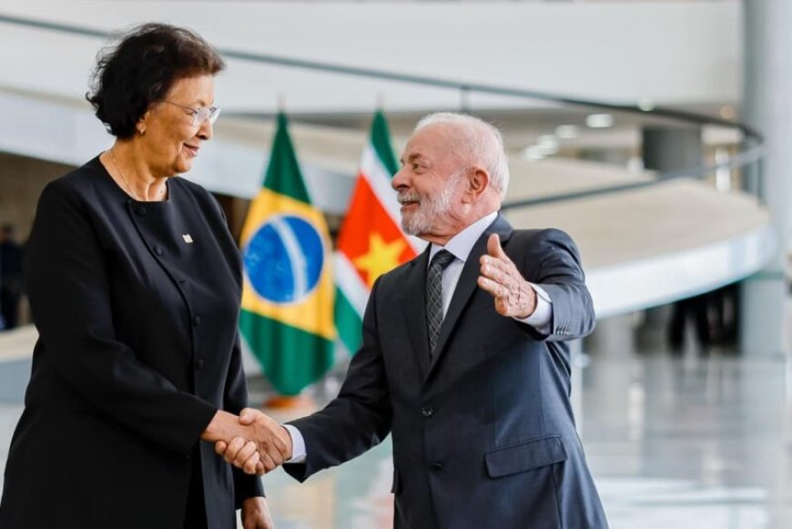 President Simons en Braziliaanse ambtgenoot Lula da Silva in conclaaf