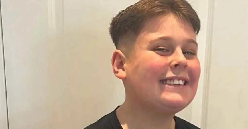 Britse jongen (13) met tourette van vlucht gehaald na roepen van ‘bom’