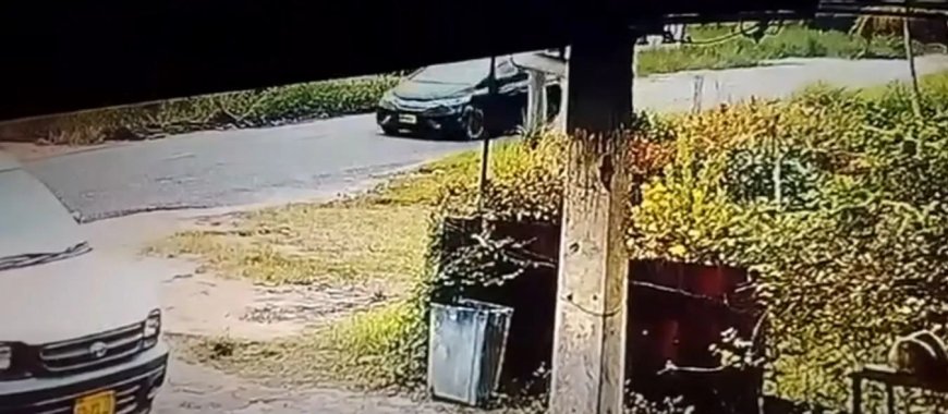 Voetganger aangereden; burgers zoeken doorgereden bestuurder