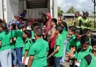Kinderen leren over de gevolgen van illegale visserij