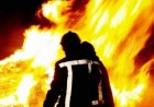 Politie onderzoekt mogelijke brandstichting bij twee voertuigbranden